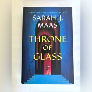 Throne of Glass book 1 by Sarah J. Maas (Hardcover)Brand new💙📚